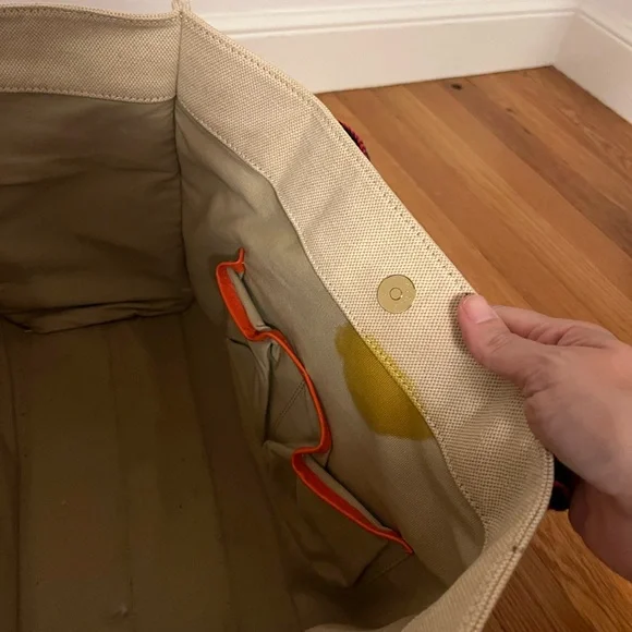 Tory Burch canvas tote, some light marks on exterior, highlighter stain inside - Picture 3 of 4